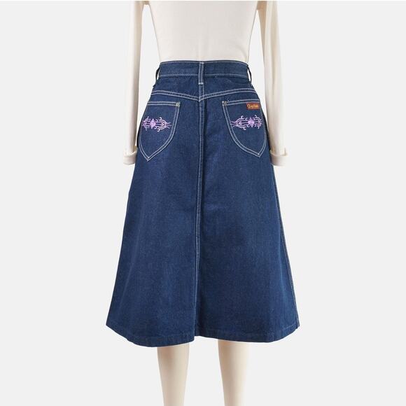 Vintage Dresses & Skirts - Vintage 80s Dark Wash Denim Pencil Skirt with Embroidered Pockets size M